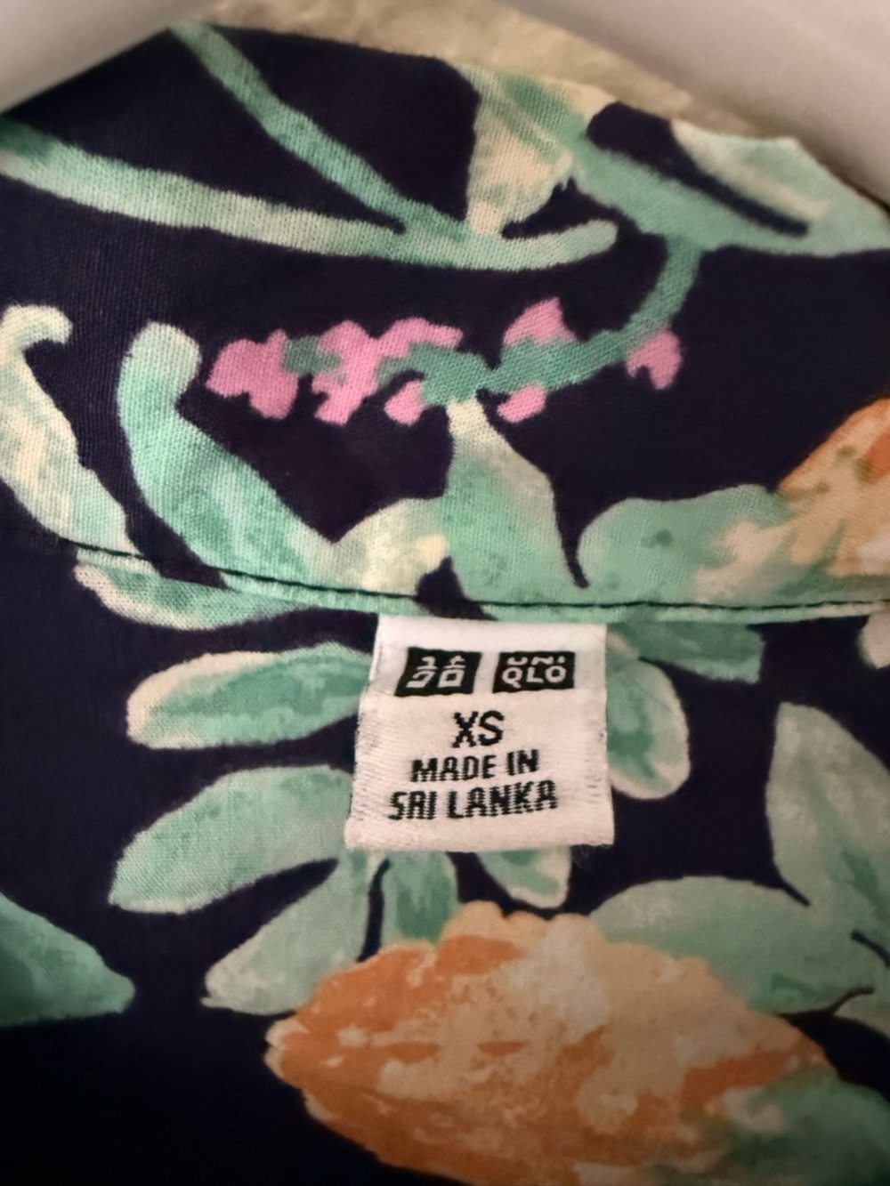 Uniqlo Floral Pineapple Two-Piece Short Set - Navy, Mint & Peach - Picture 4 of 4